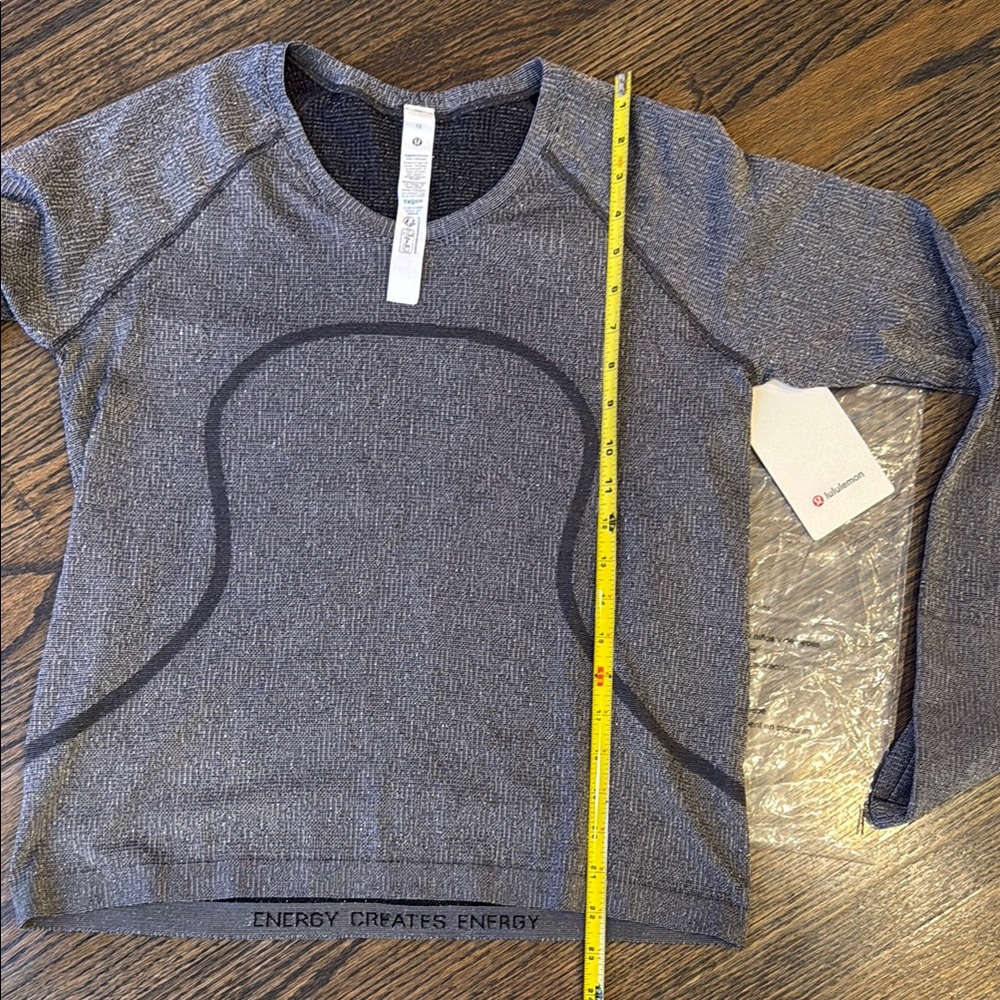 Lululemon Swiftly Tech Long-Sleeve Shirt 2.0 Waist Length Sparkle NWT size 12 - Picture 12 of 15
